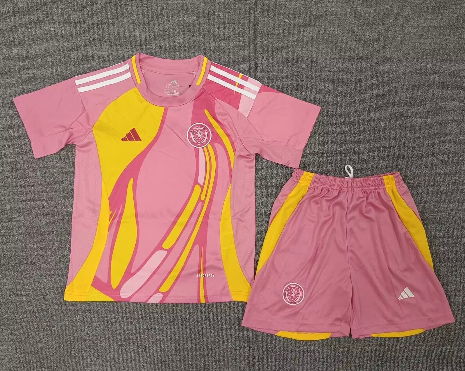 Ensemble enfant maillot Ecosse 25/26 + short