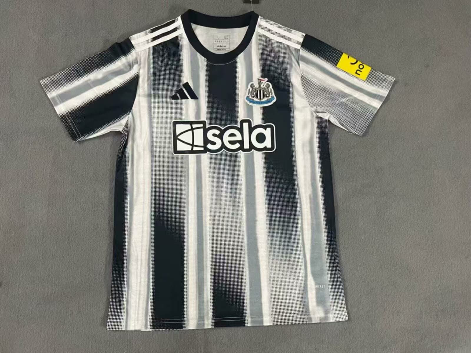 New Castle maillot domicile 25/26