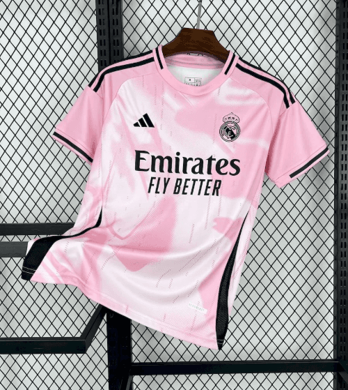 Real Madrid maillot concept rose 24/25